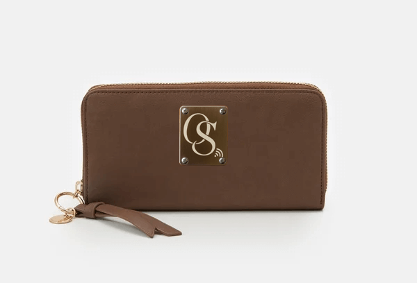 handbags_and_wallets_created_using_full-grain_leather